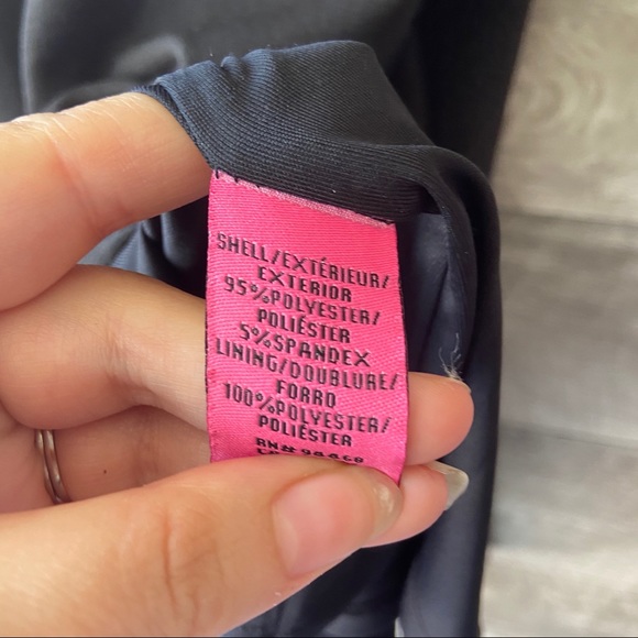 Betsey Johnson ruffle bottom black shift dress - Picture 6 of 7